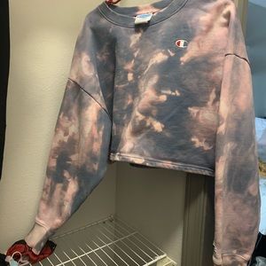 Tie-dye cropped sweatshirt